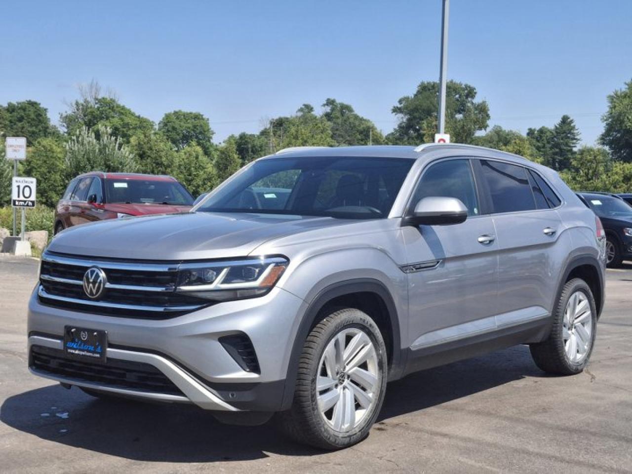 Used 2021 Volkswagen Atlas Cross Sport Highline 4Motion | Leather | Pano Roof | Nav | Apple CarPlay | Android Auto | Heated Seats & More ! for sale in Guelph, ON