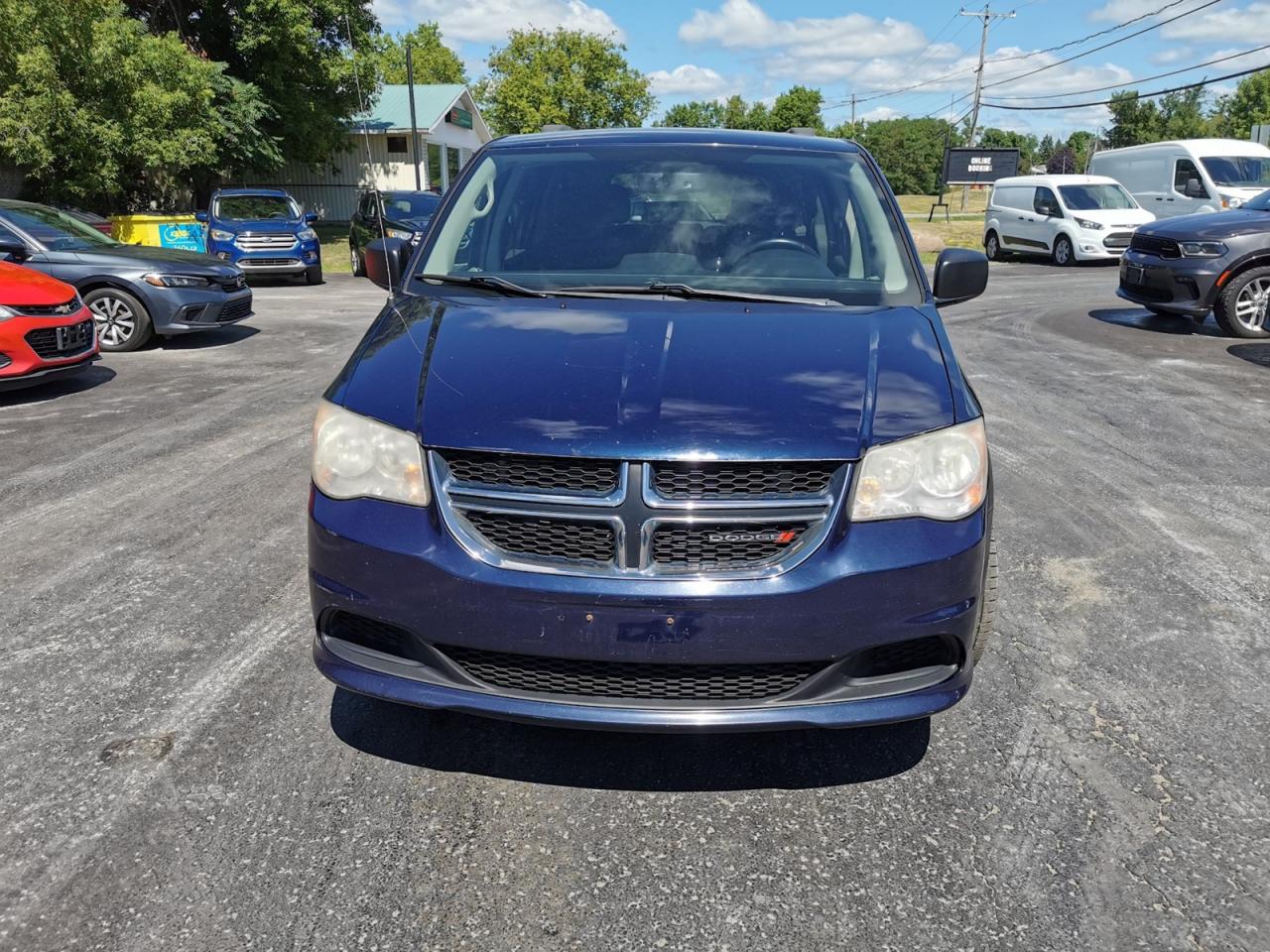 2013 Dodge Grand Caravan SE - Photo #2