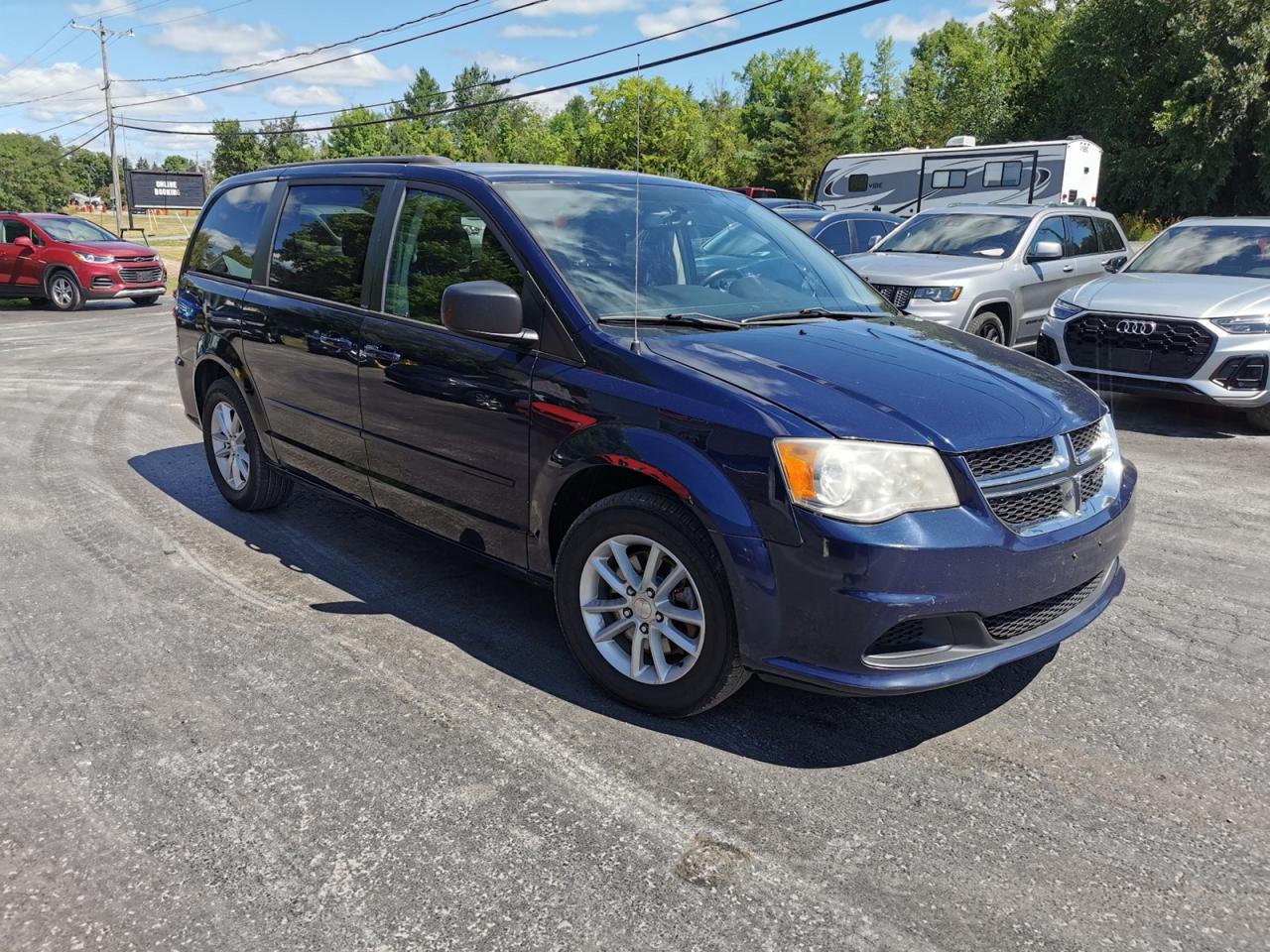 2013 Dodge Grand Caravan SE - Photo #3