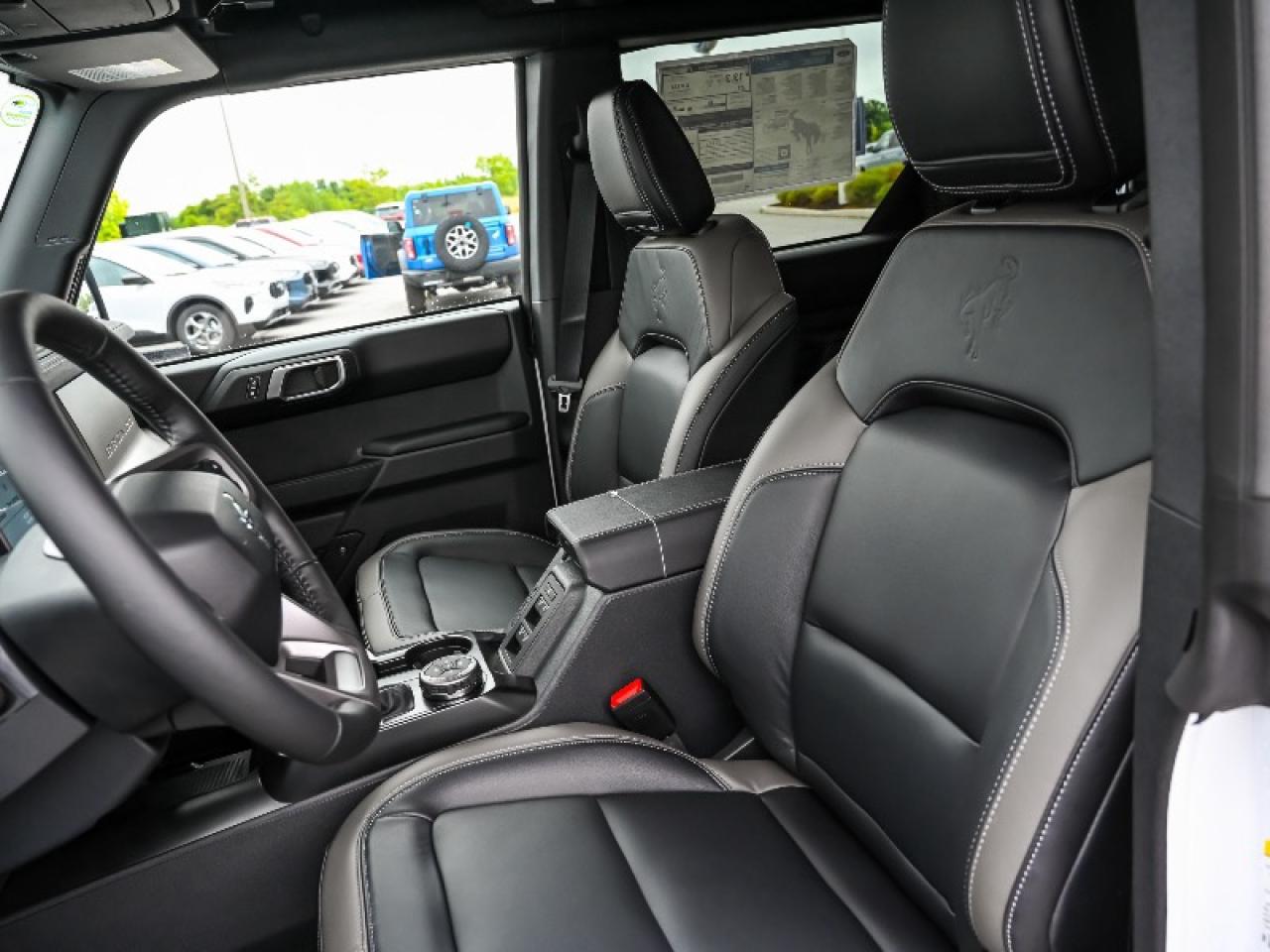 2025 Ford Bronco Outer Banks Photo