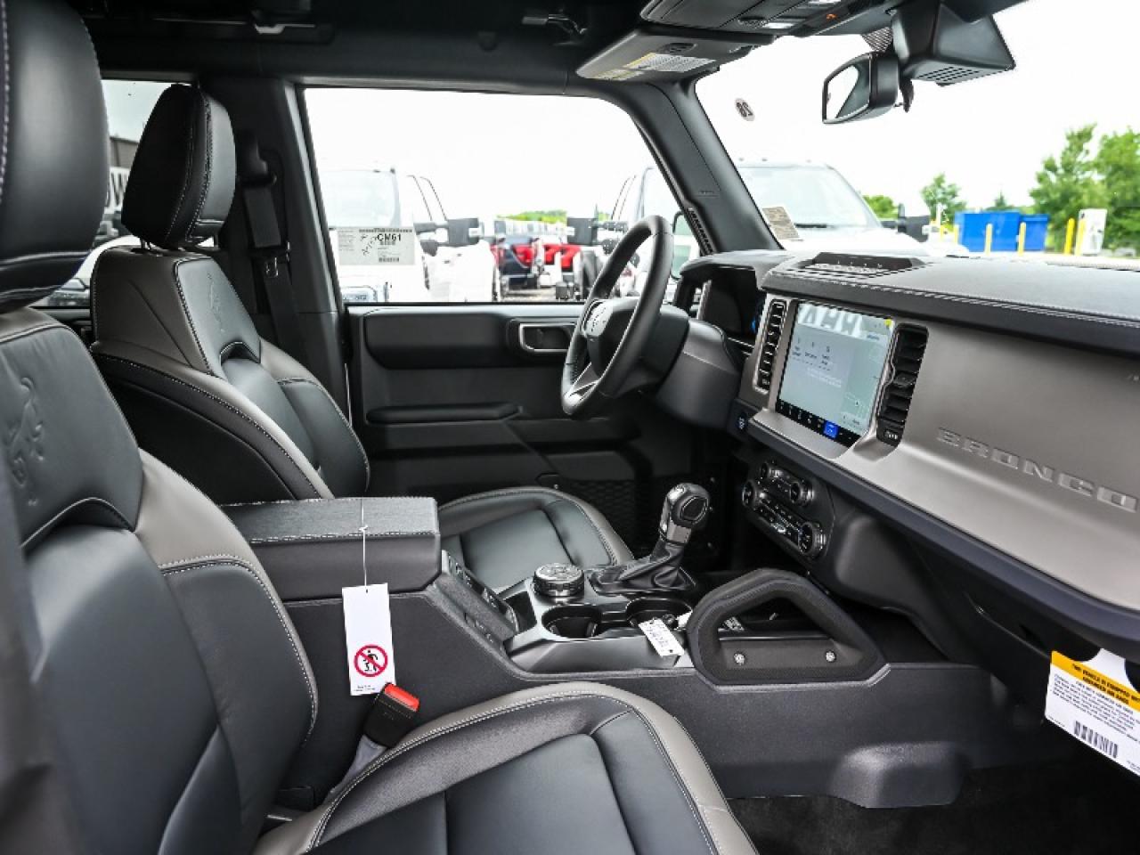 2025 Ford Bronco Outer Banks Photo