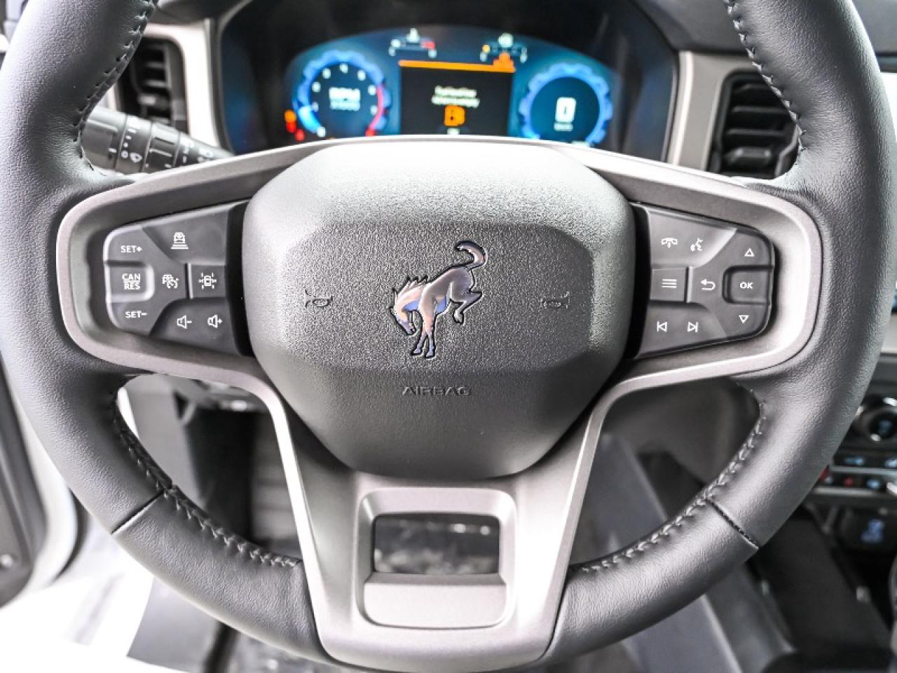 2025 Ford Bronco Outer Banks Photo