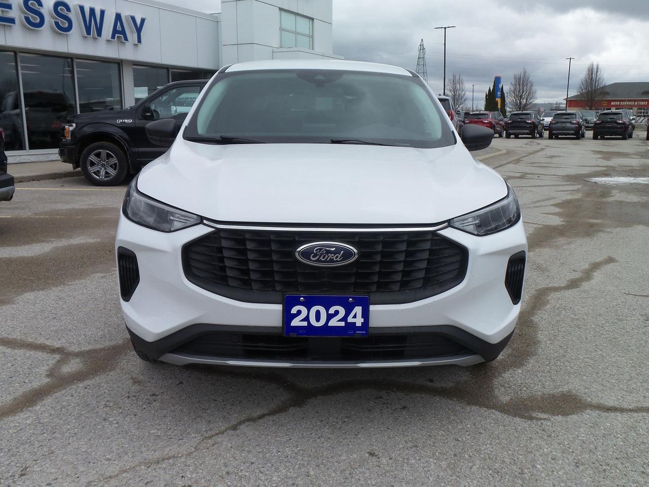 2024 Ford Escape ACTIVE, AWD, COLD WEATHER PACKAGE! LOANER! Photo