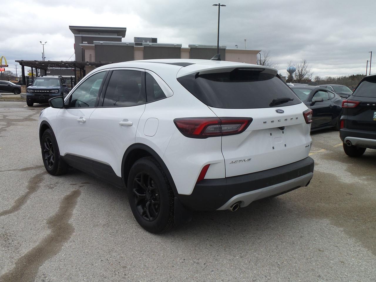 2024 Ford Escape ACTIVE, AWD, COLD WEATHER PACKAGE! LOANER! Photo