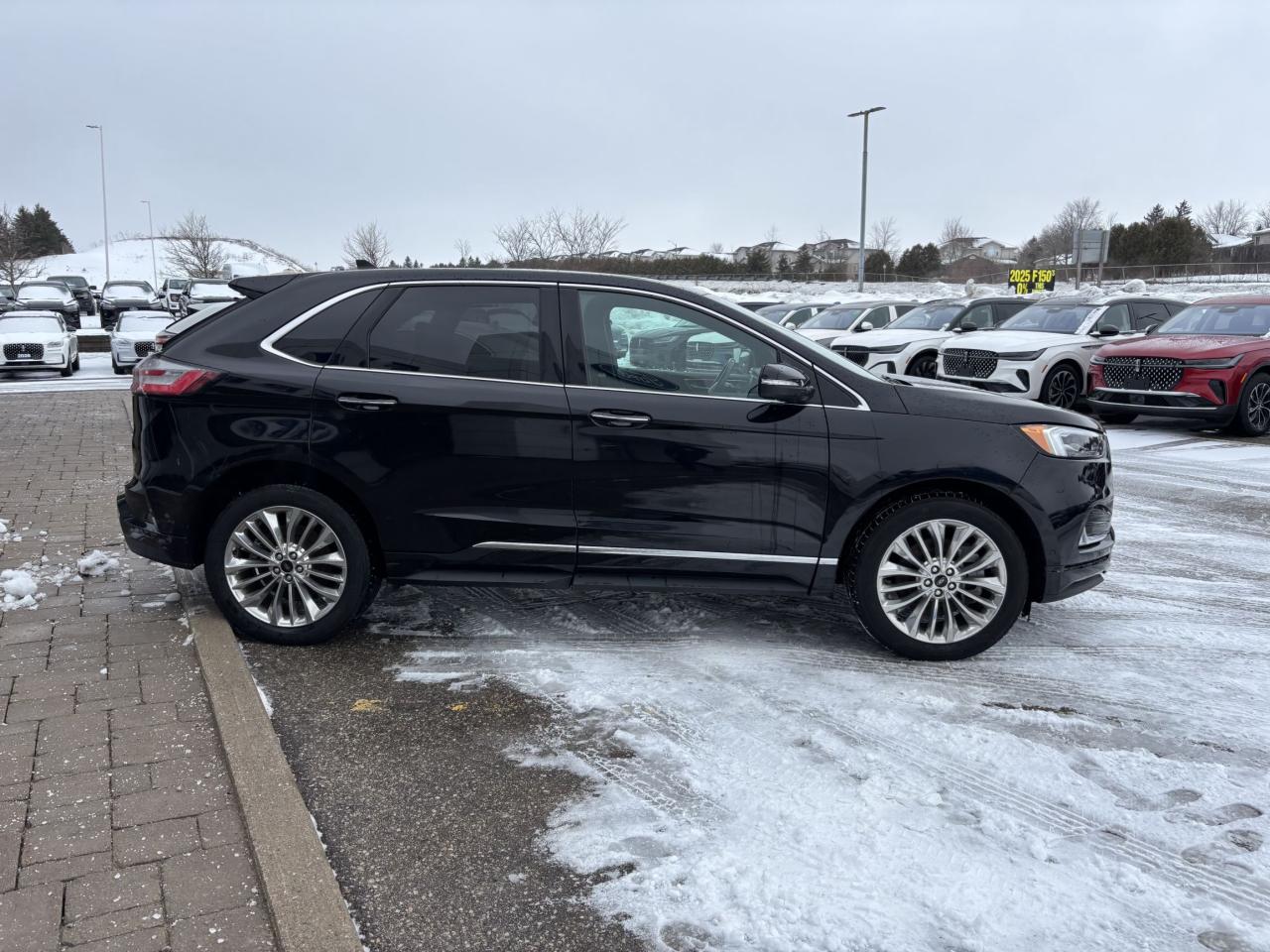 2022 Ford Edge TITANIUM, ELITE PACKAGE, LEATHER, MOONROOF, TECH! Photo2