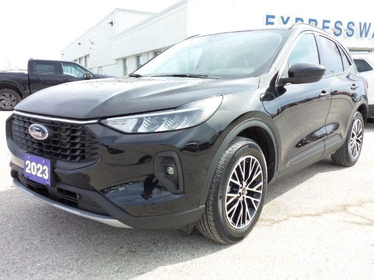 2023 Ford Escape PHEV Photo5