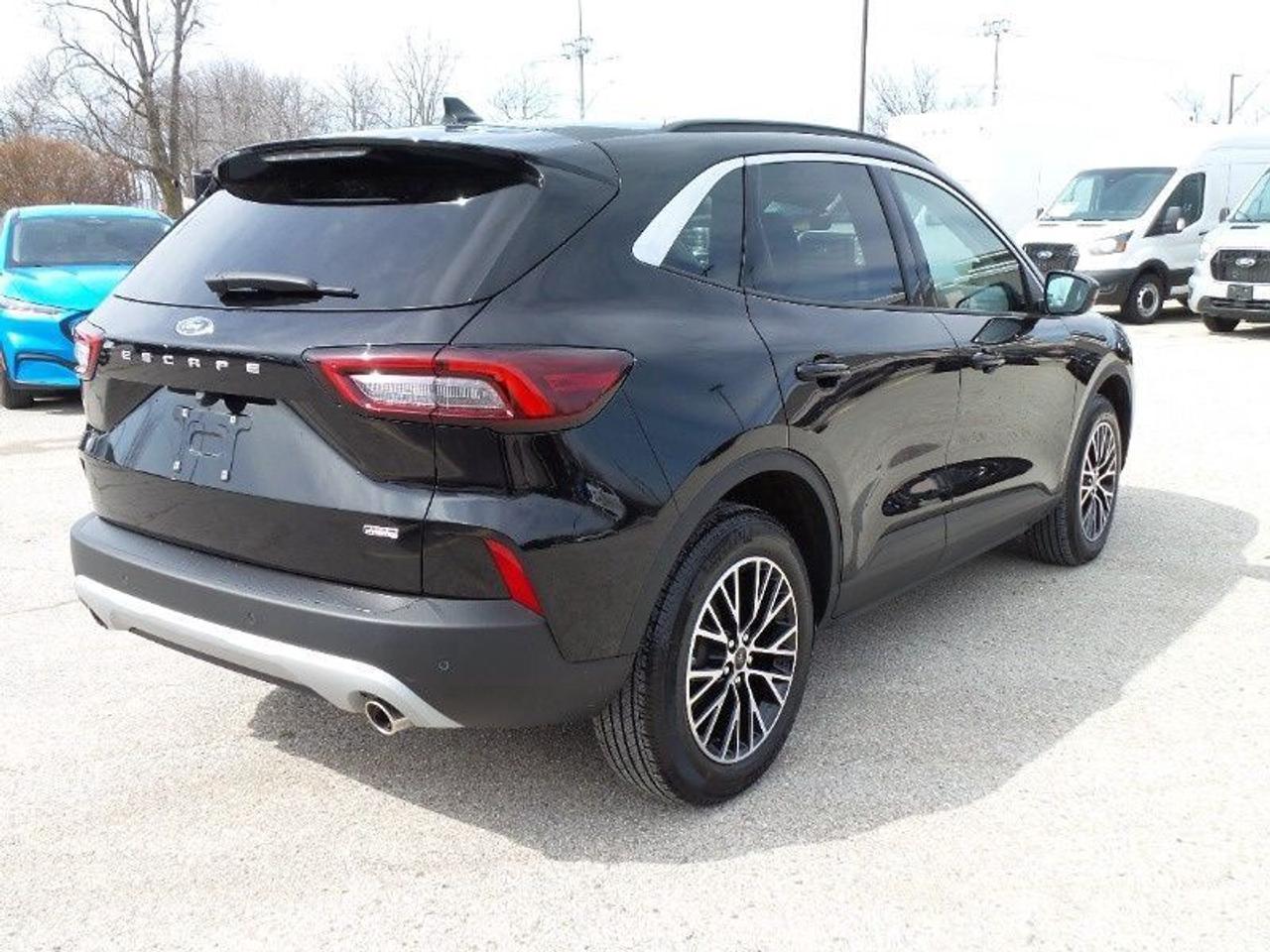 2023 Ford Escape PLUG-IN-HYBRID! PLATINUM! REAR CAMERA! LOADED! Photo4