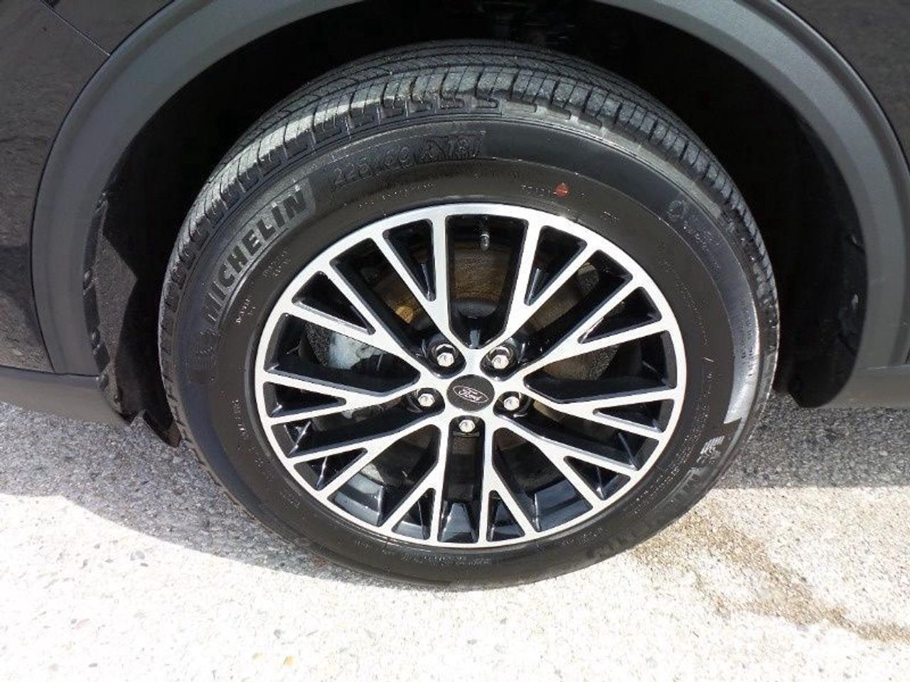 2023 Ford Escape PLUG-IN-HYBRID! PLATINUM! REAR CAMERA! LOADED! Photo