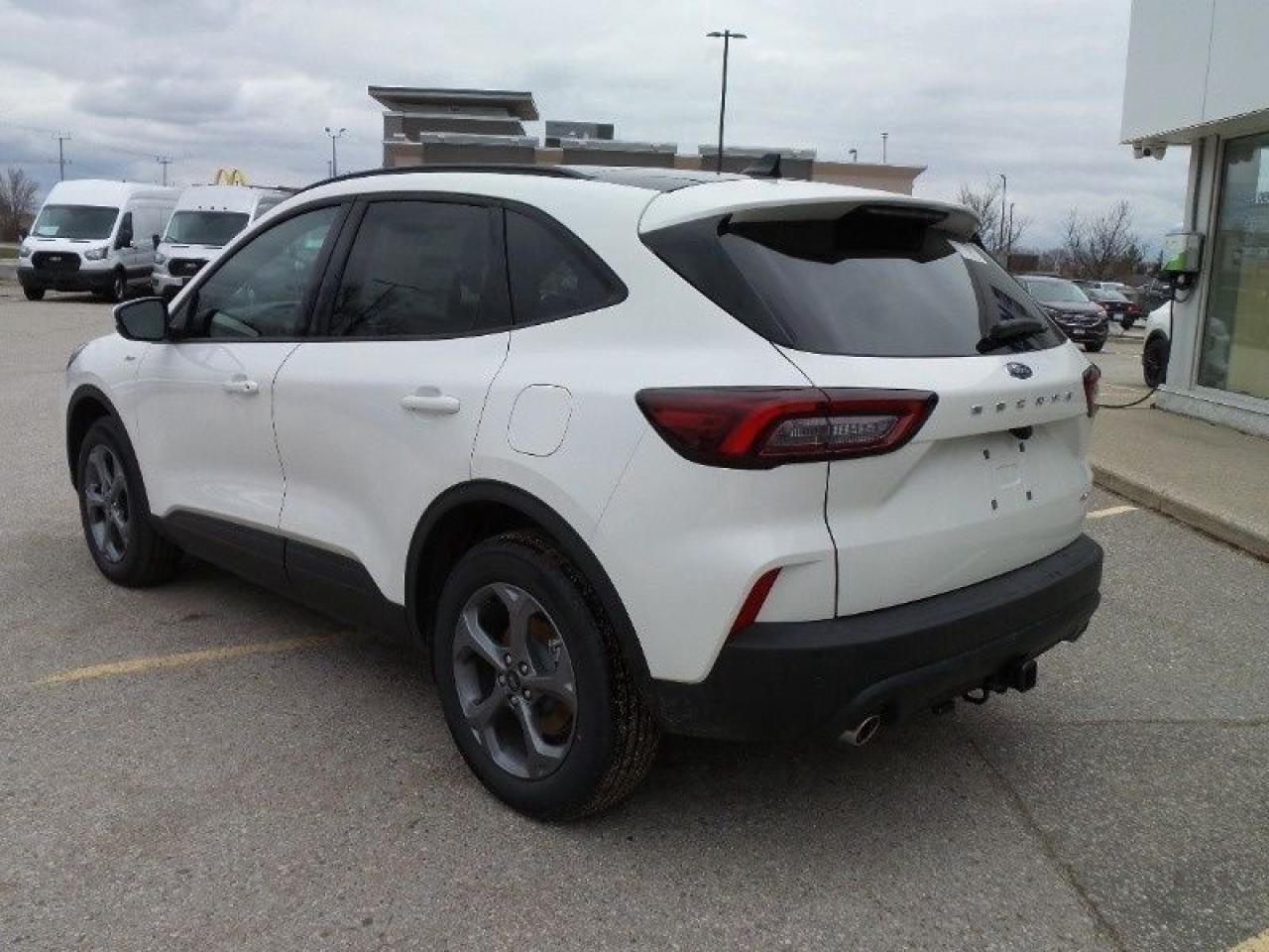 2025 Ford Escape ST-Line Select Photo2