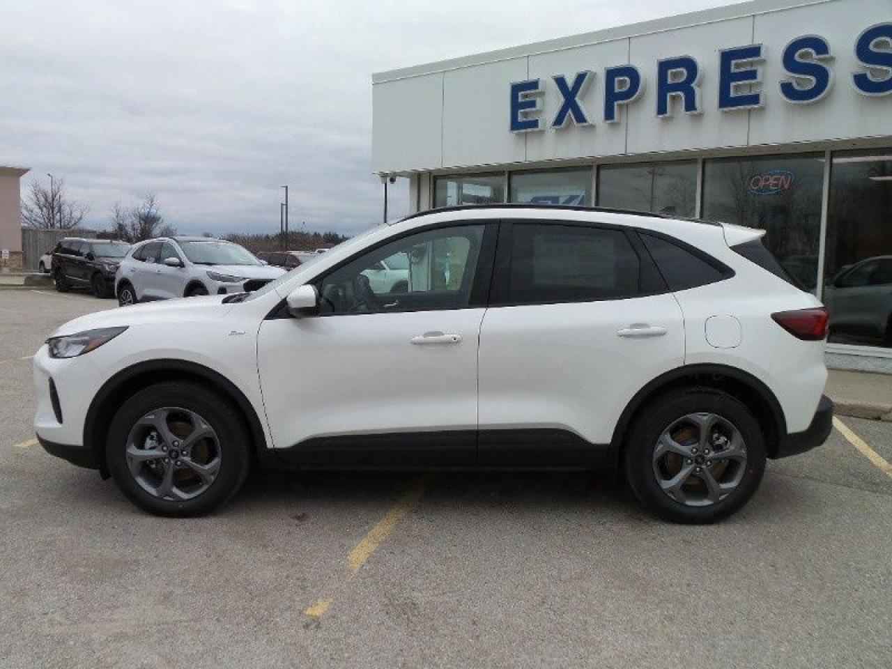 2025 Ford Escape ST-Line Select Photo1