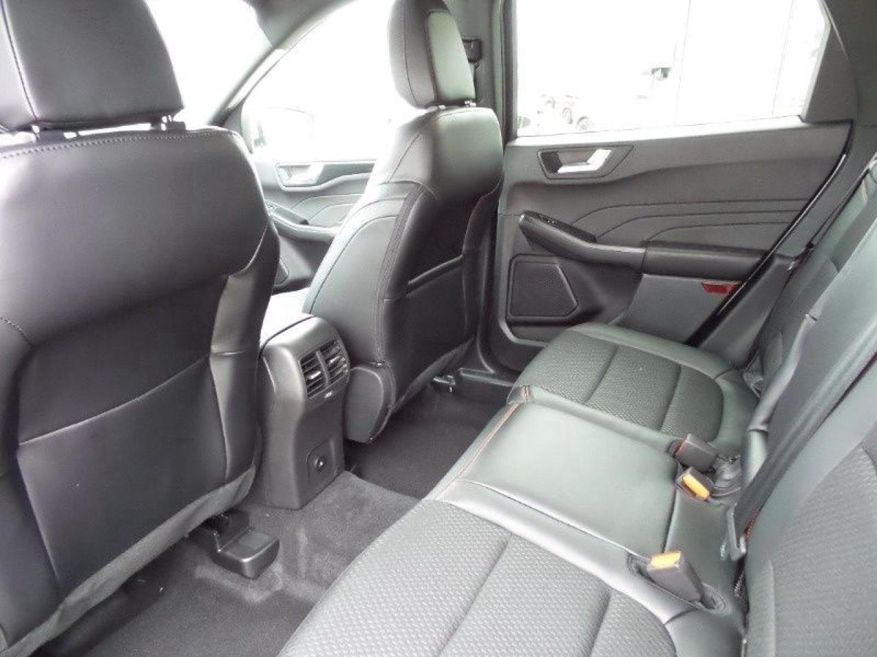 2025 Ford Escape ST-Line Select Photo5