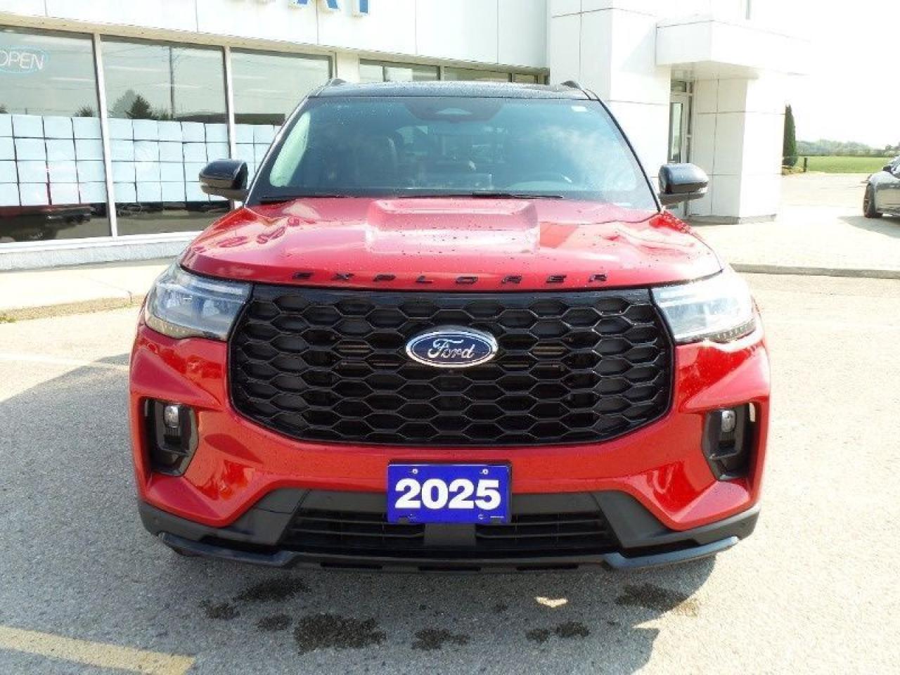 2025 Ford Explorer ST-Line Photo5