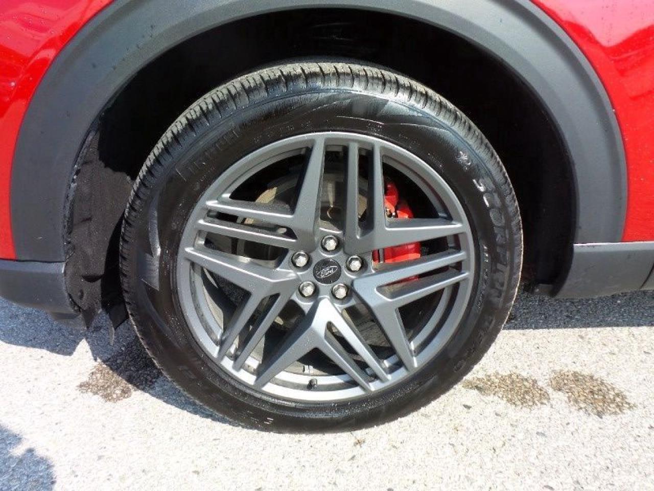 2025 Ford Explorer ST-Line Photo5