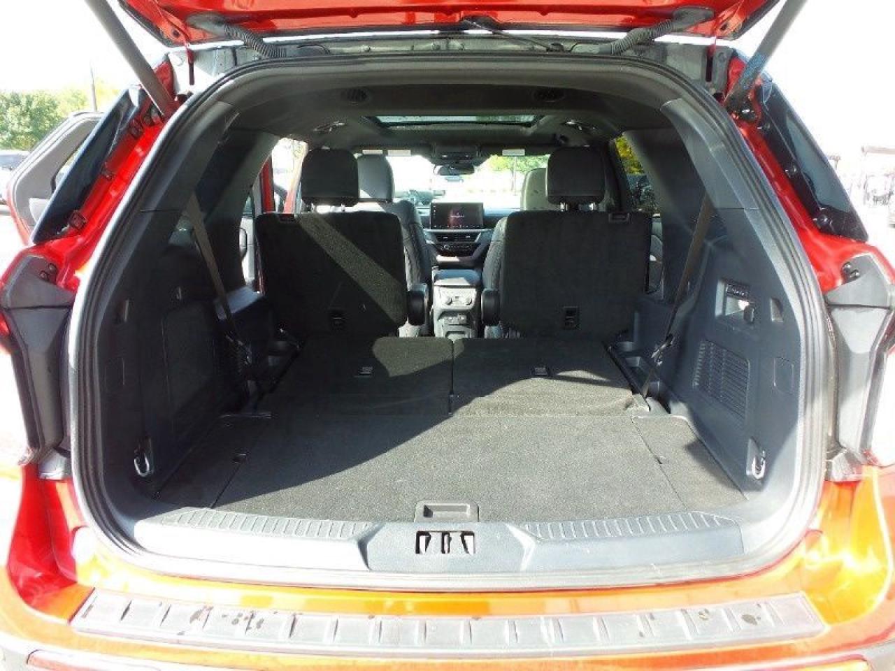 2025 Ford Explorer ST-Line Photo5
