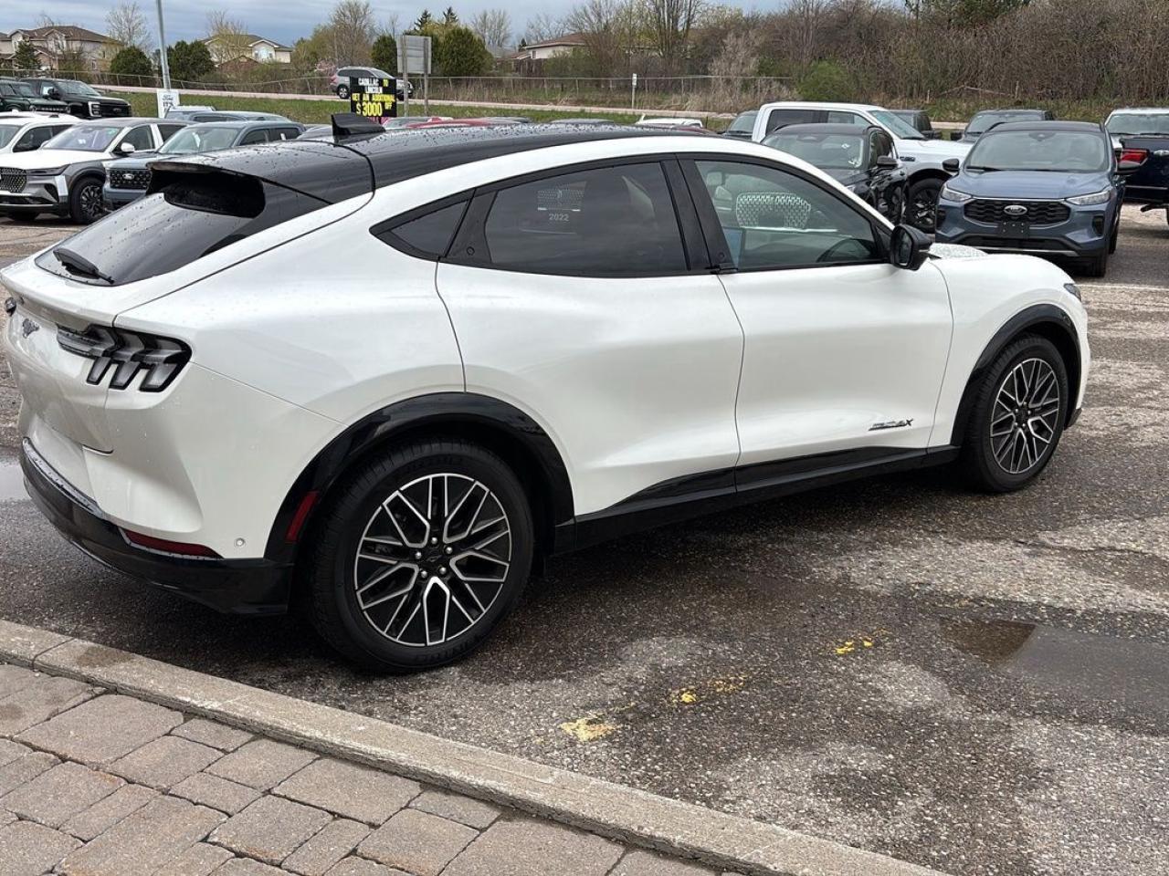 2024 Ford Mustang Mach-E Premium Photo4