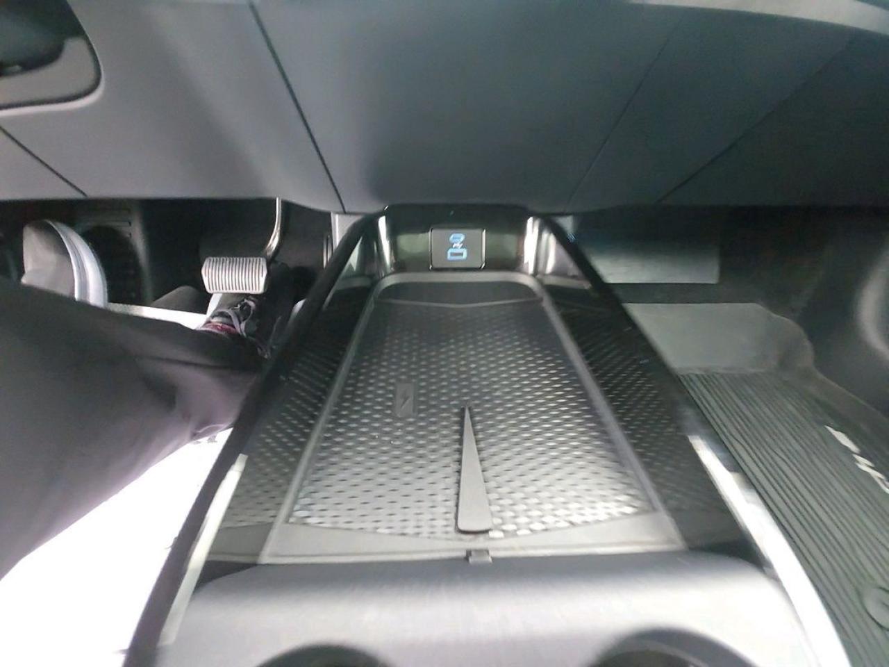 2024 Ford Mustang Mach-E Premium Photo5