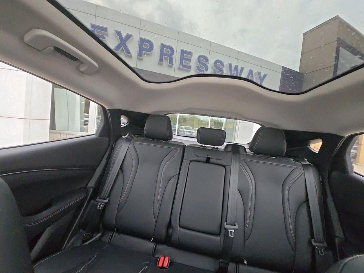 2024 Ford Mustang Mach-E Premium Photo5