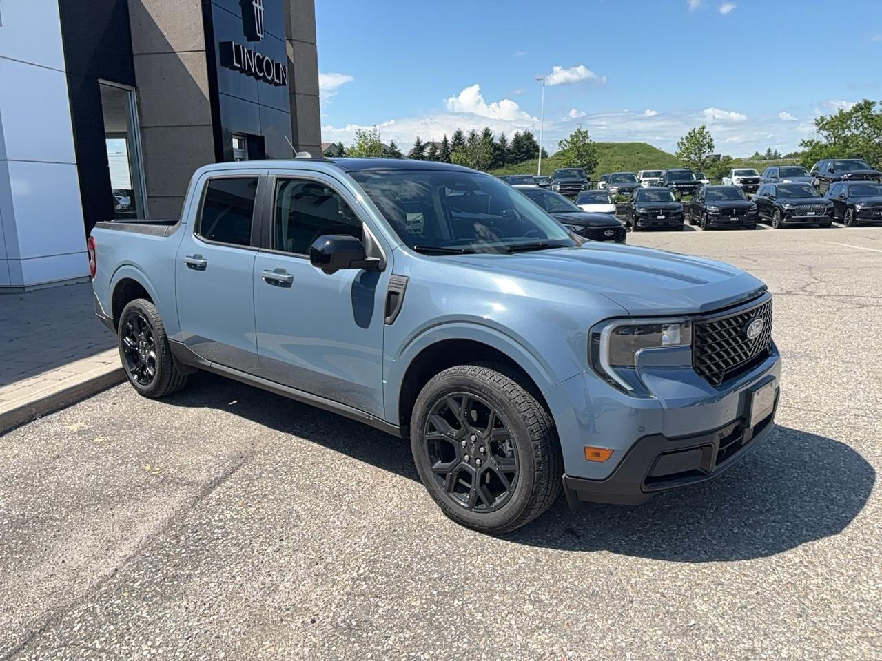 2025 Ford Maverick LARIAT, 2L ECOBOOST, AWD, MOONROOF, DEMO! Photo
