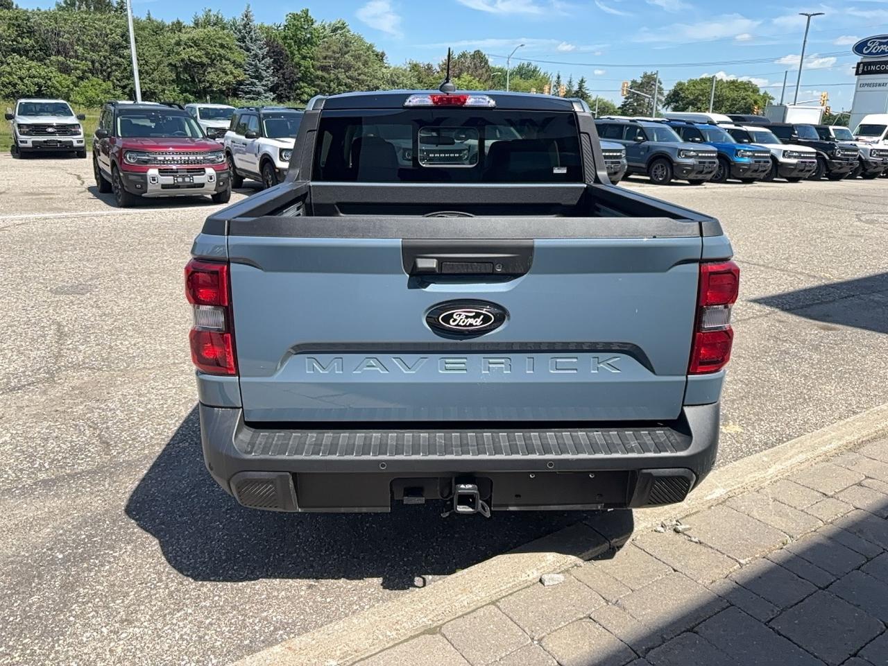 2025 Ford Maverick LARIAT, 2L ECOBOOST, AWD, MOONROOF, DEMO! Photo