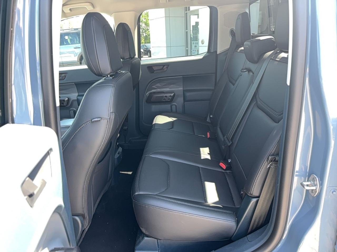 2025 Ford Maverick LARIAT, 2L ECOBOOST, AWD, MOONROOF, DEMO! Photo