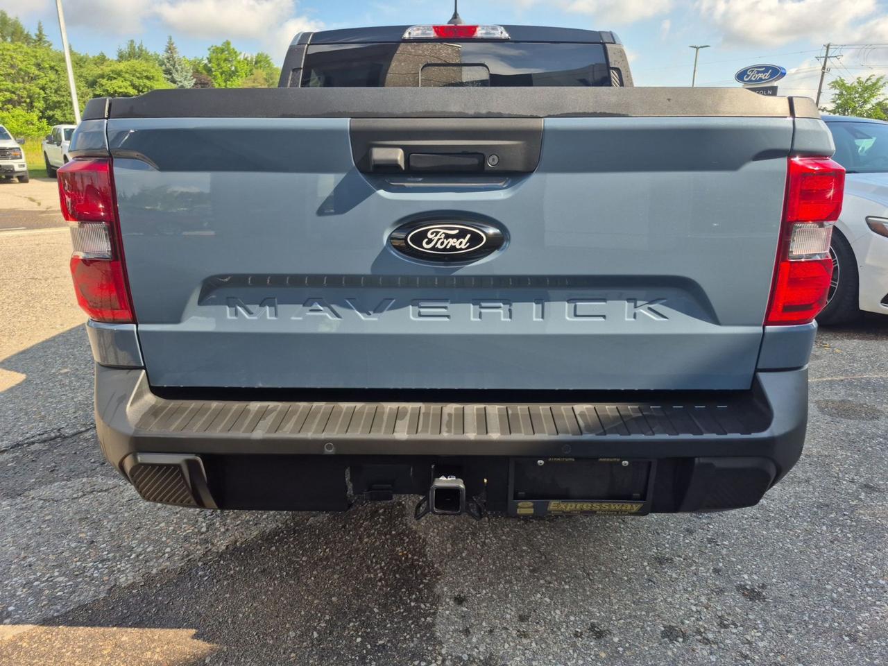 2025 Ford Maverick LARIAT, 2L ECOBOOST, AWD, MOONROOF, DEMO! Photo