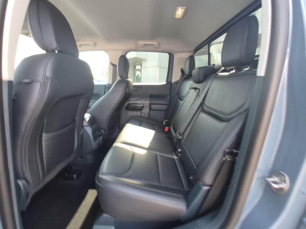 2025 Ford Maverick LARIAT, 2L ECOBOOST, AWD, MOONROOF, DEMO! Photo