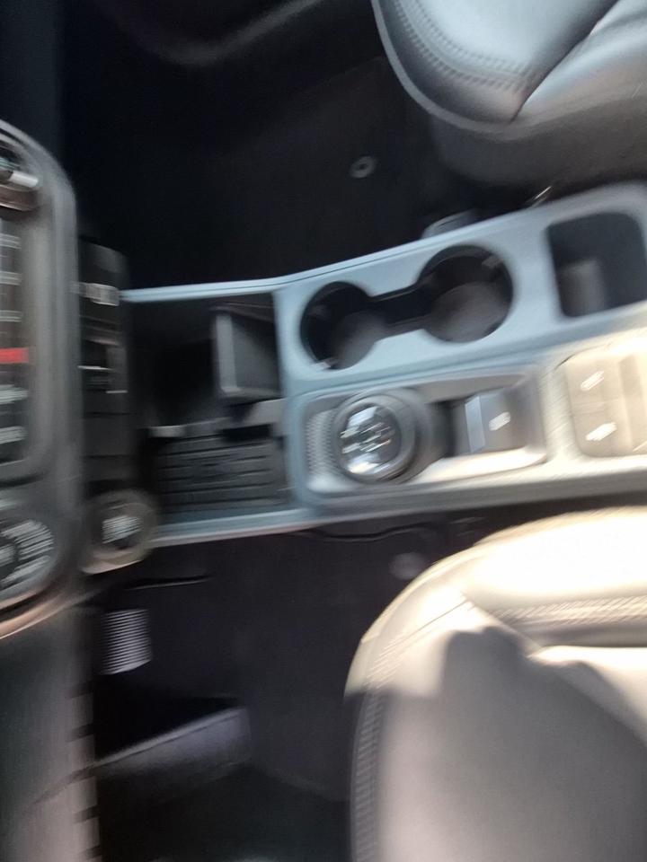 2025 Ford Maverick LARIAT, 2L ECOBOOST, AWD, MOONROOF, DEMO! Photo