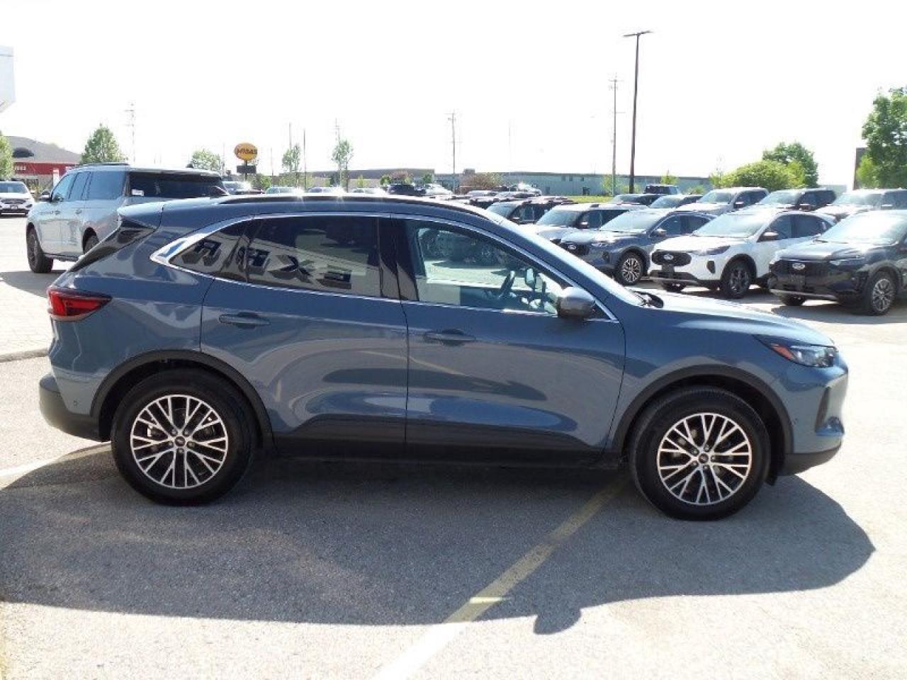 2024 Ford Escape PHEV Photo