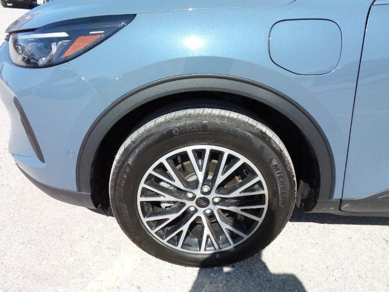 2024 Ford Escape PHEV Photo5