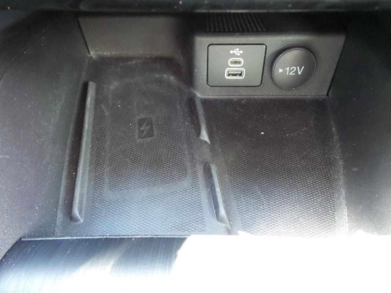 2024 Ford Escape PHEV Photo5