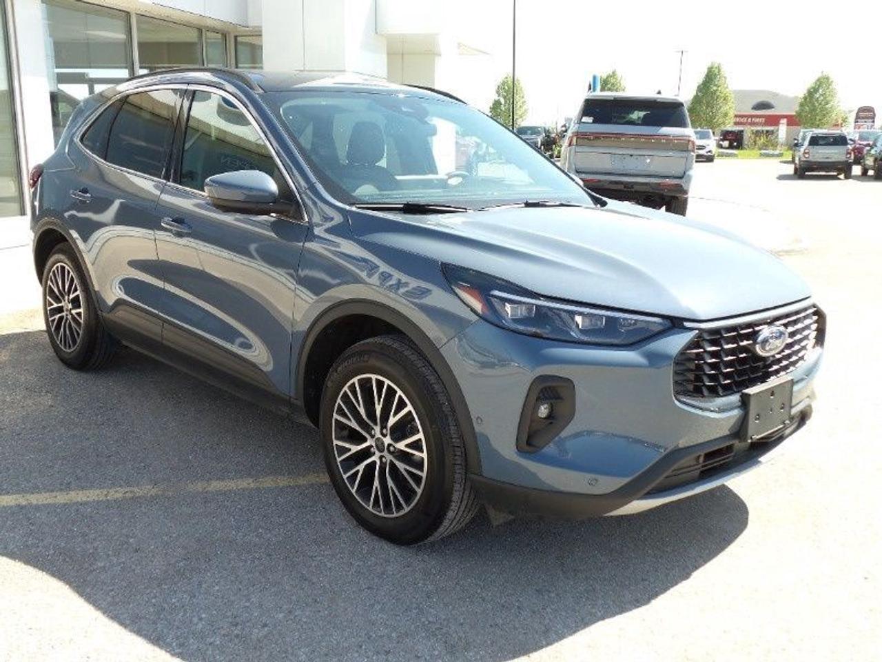 2024 Ford Escape PLUG-IN-HYBRID! PREMIUM PACKAGE! HEADS-UP DISPLAY! Photo