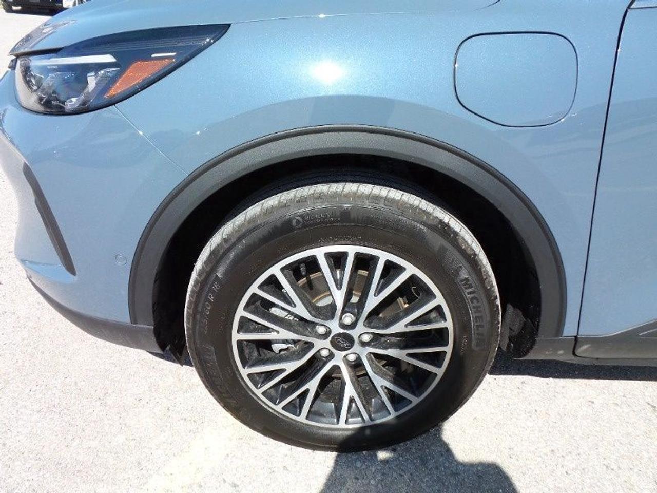 2024 Ford Escape PLUG-IN-HYBRID! PREMIUM PACKAGE! HEADS-UP DISPLAY! Photo