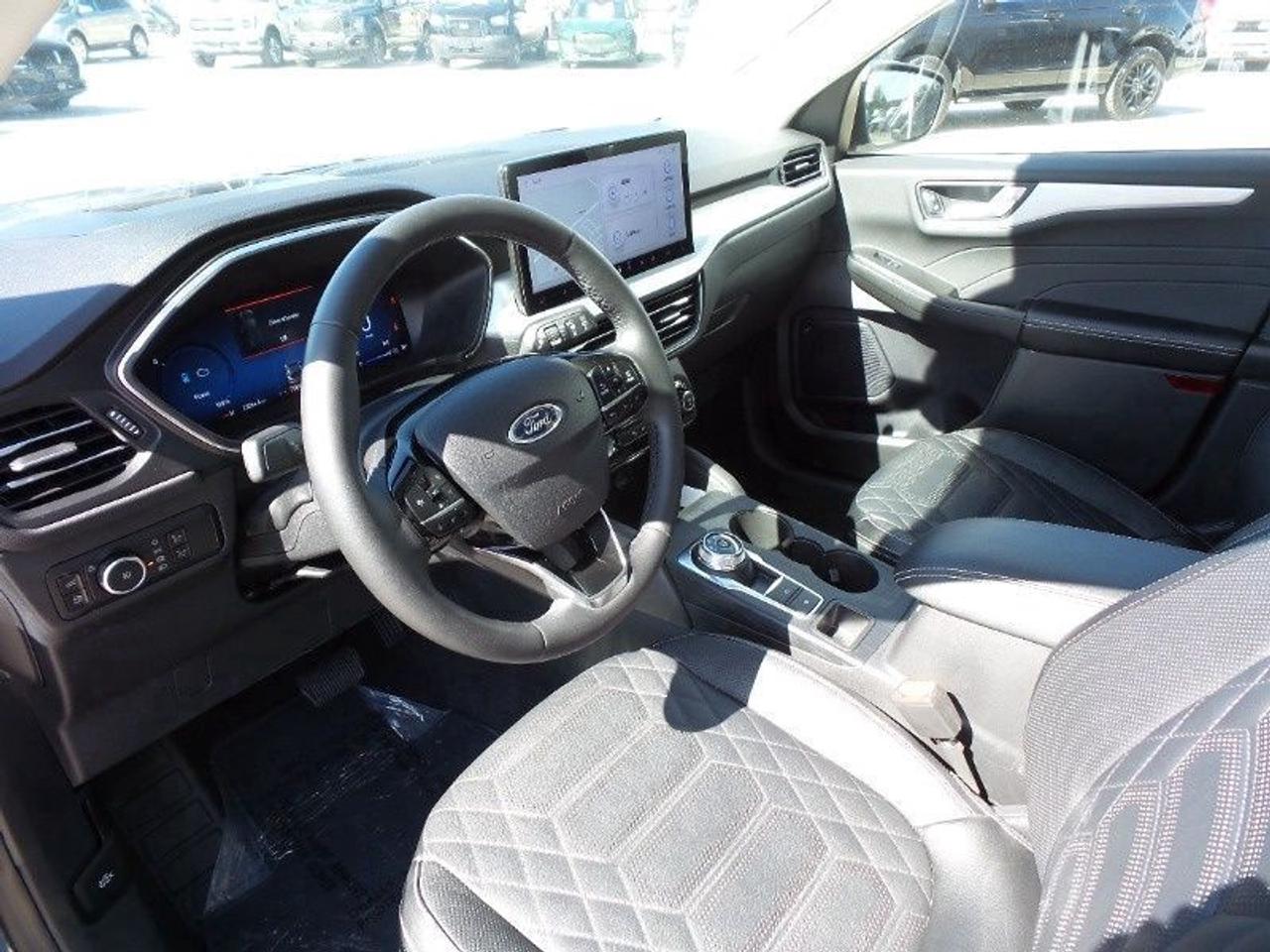 2024 Ford Escape PLUG-IN-HYBRID! PREMIUM PACKAGE! HEADS-UP DISPLAY! Photo