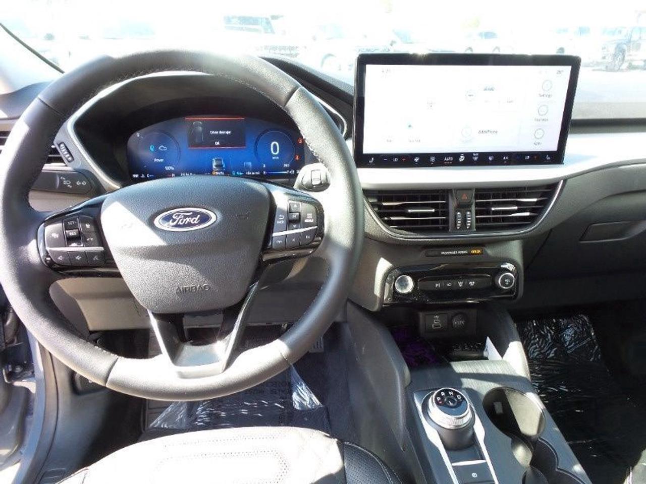 2024 Ford Escape PLUG-IN-HYBRID! PREMIUM PACKAGE! HEADS-UP DISPLAY! Photo