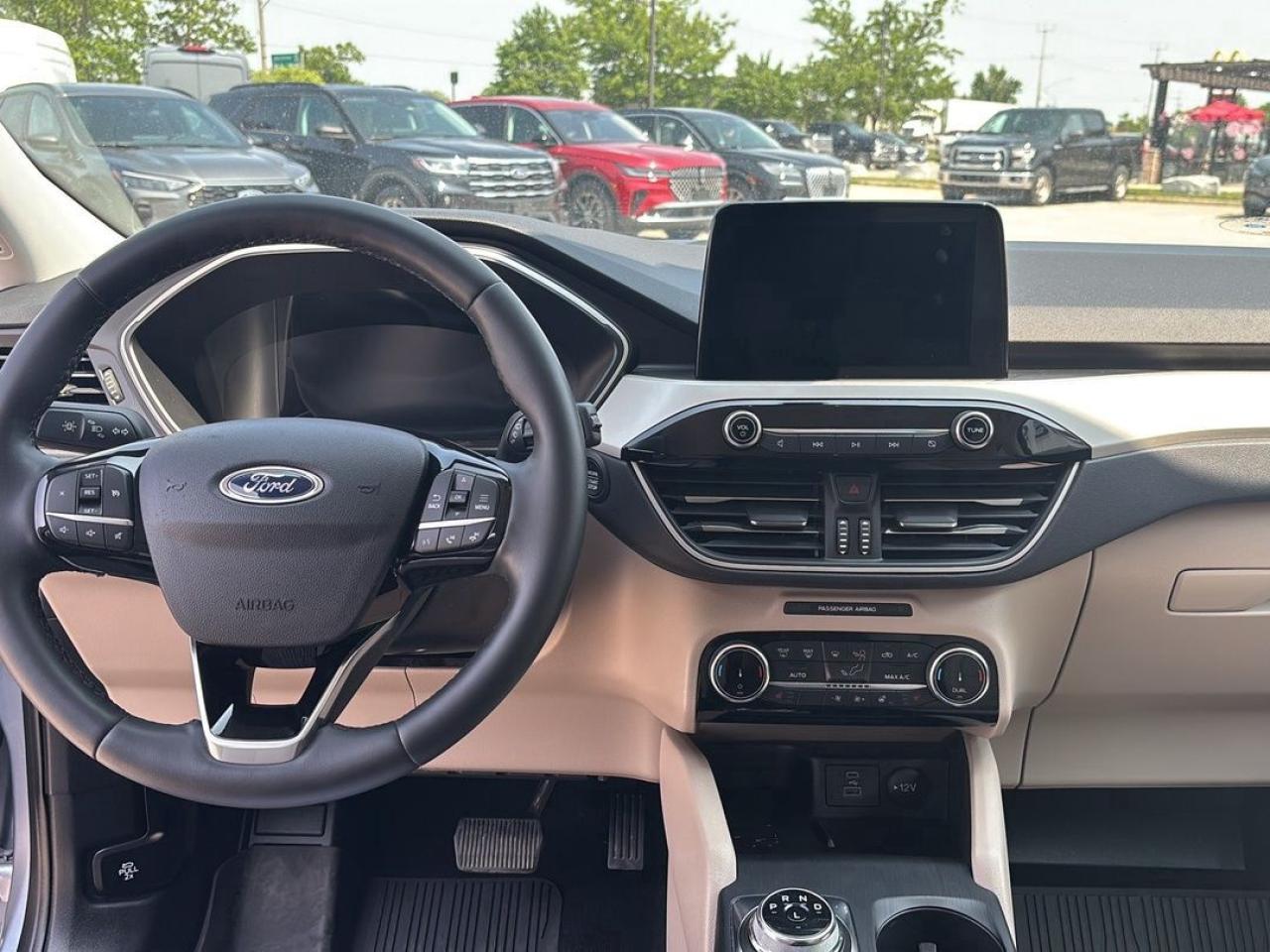 2022 Ford Escape SEL Hybrid Photo