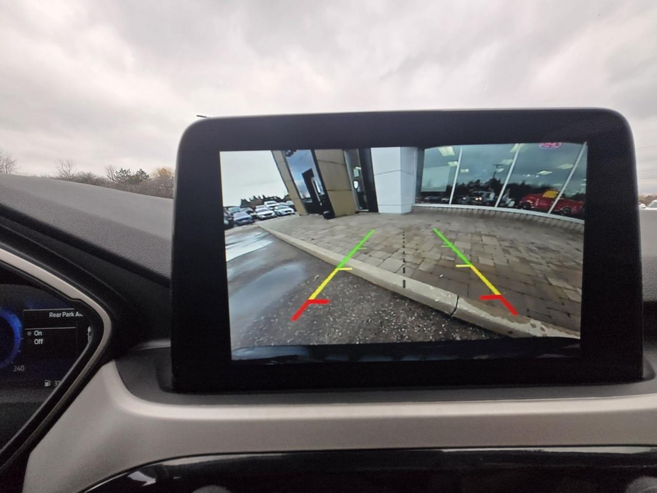 2022 Ford Escape SEL Hybrid Photo5