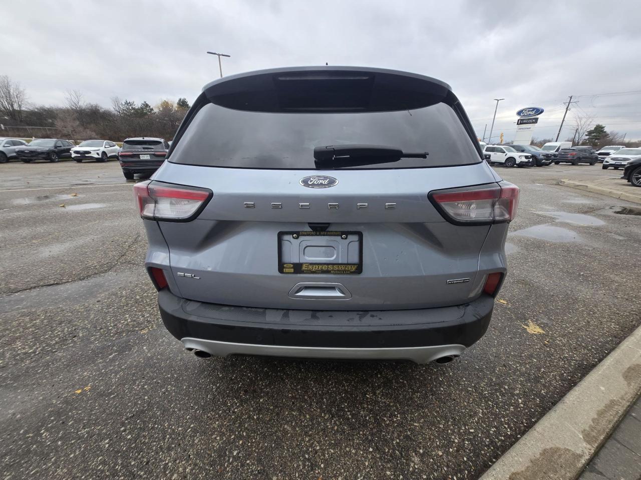 2022 Ford Escape SEL Hybrid Photo5