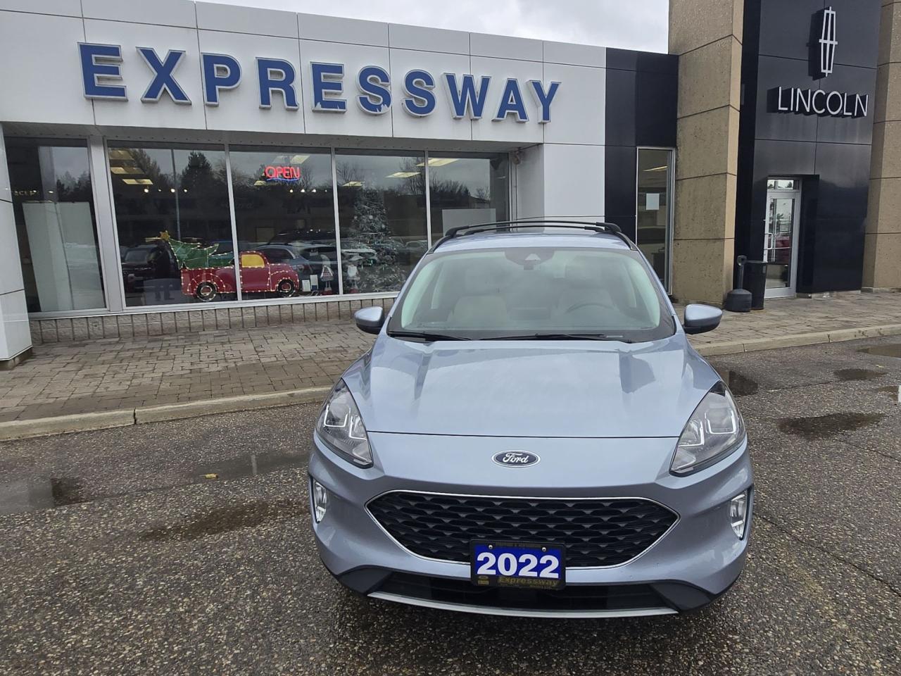 2022 Ford Escape SEL Hybrid Photo5