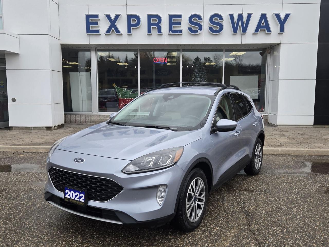 2022 Ford Escape SEL Hybrid Photo5