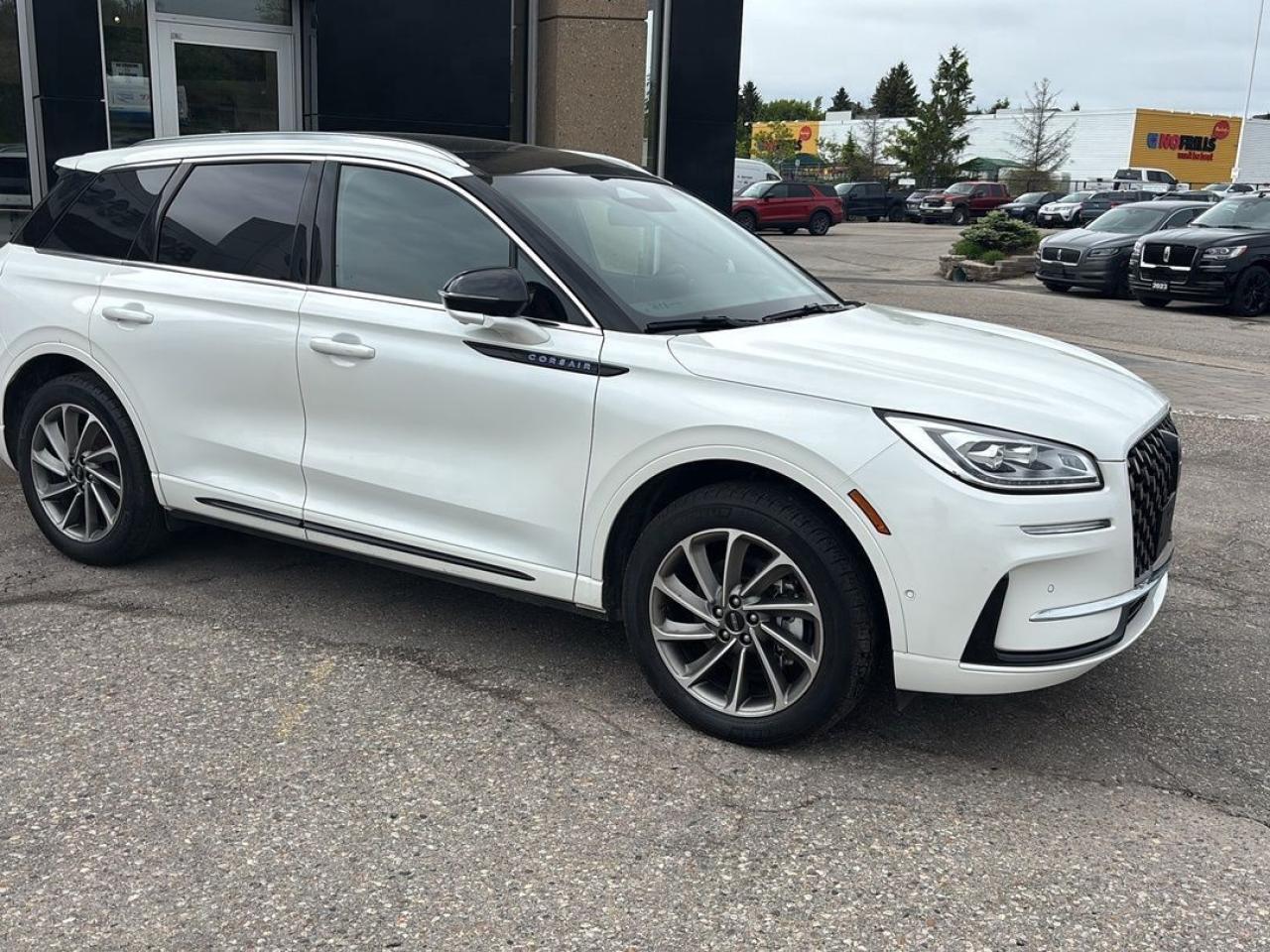 2024 Lincoln Corsair Grand Touring Photo5