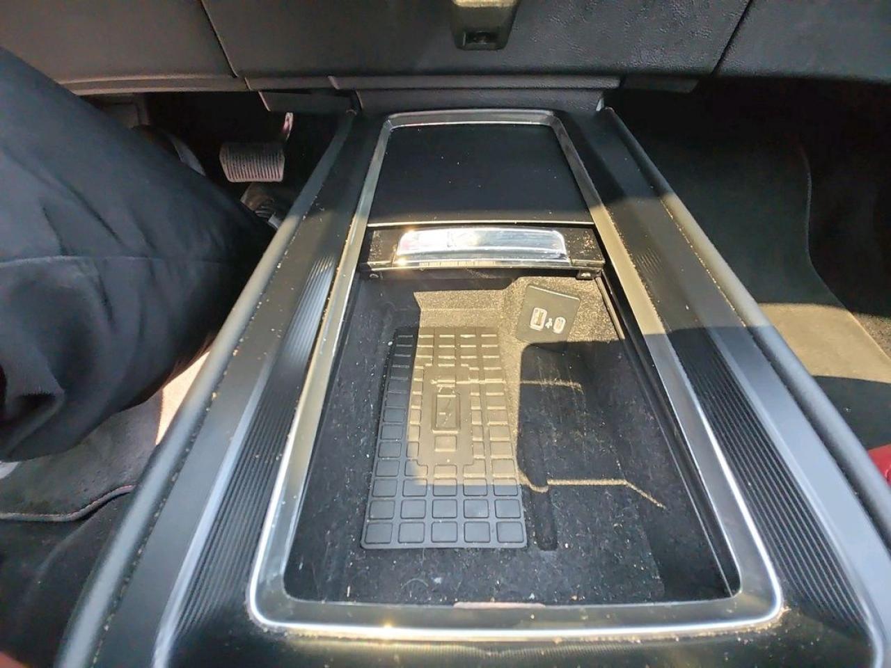 2024 Lincoln Corsair Grand Touring Photo5