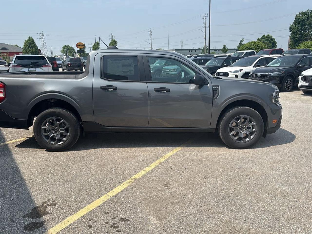2025 Ford Maverick XLT, FORDPASS, 13.2" TOUCHSCREEN Photo3