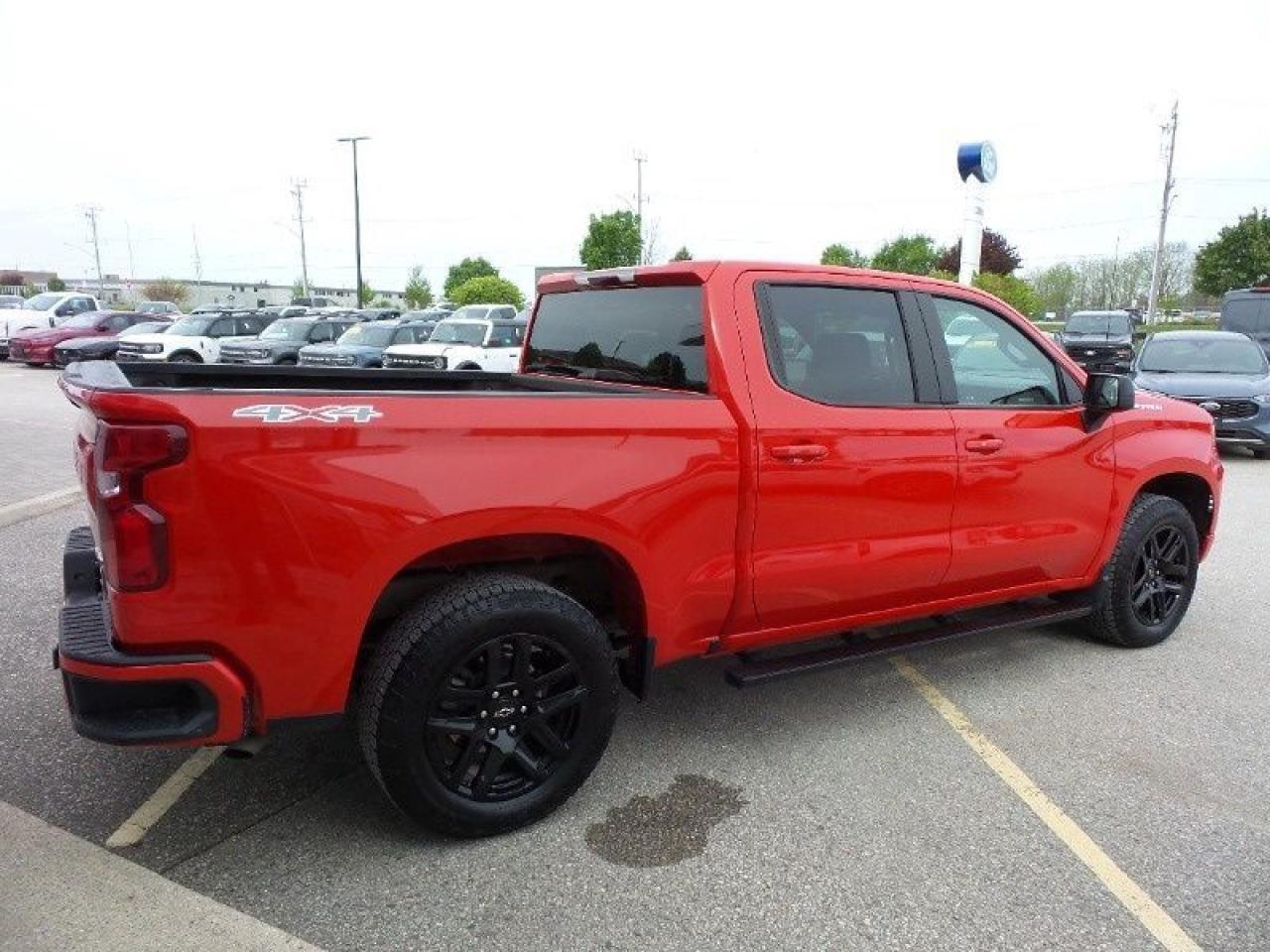 2023 Chevrolet Silverado 1500 RST Photo4