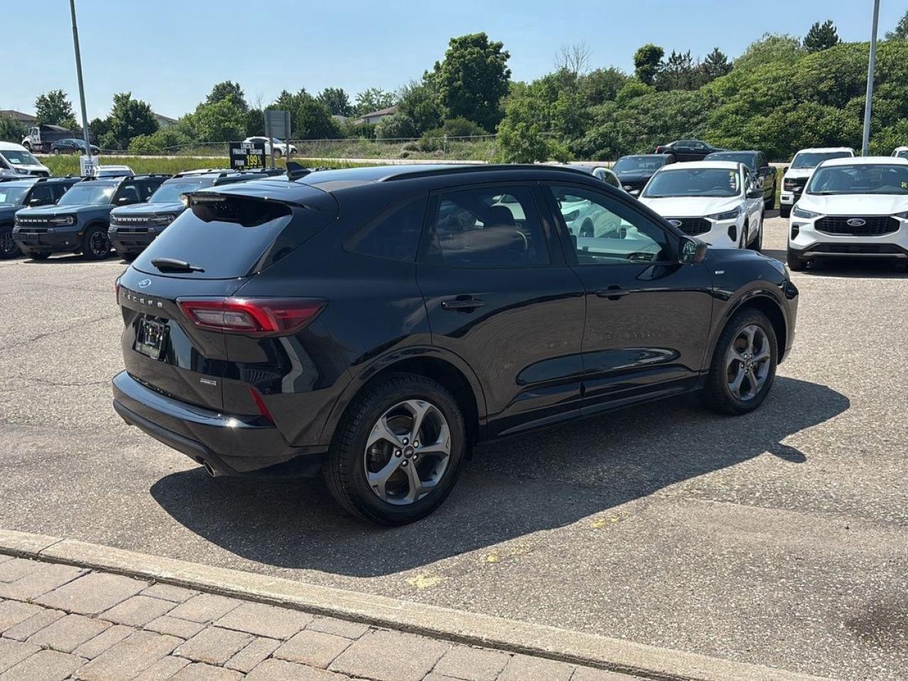 2023 Ford Escape ST-Line Photo4