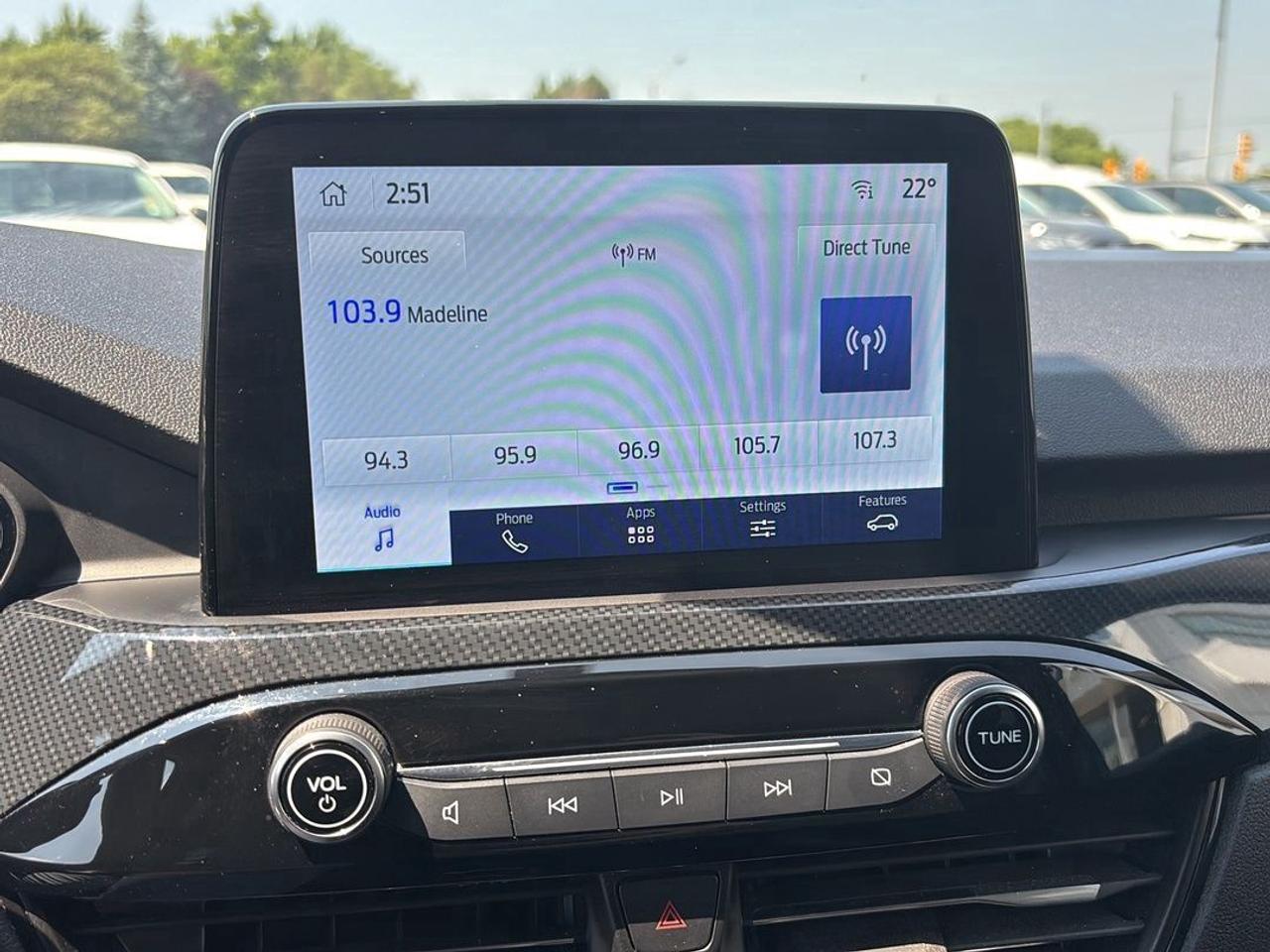 2023 Ford Escape ST-LINE, AWD, 2.5L HYBRID, HEATED STEERING WHEEL! Photo