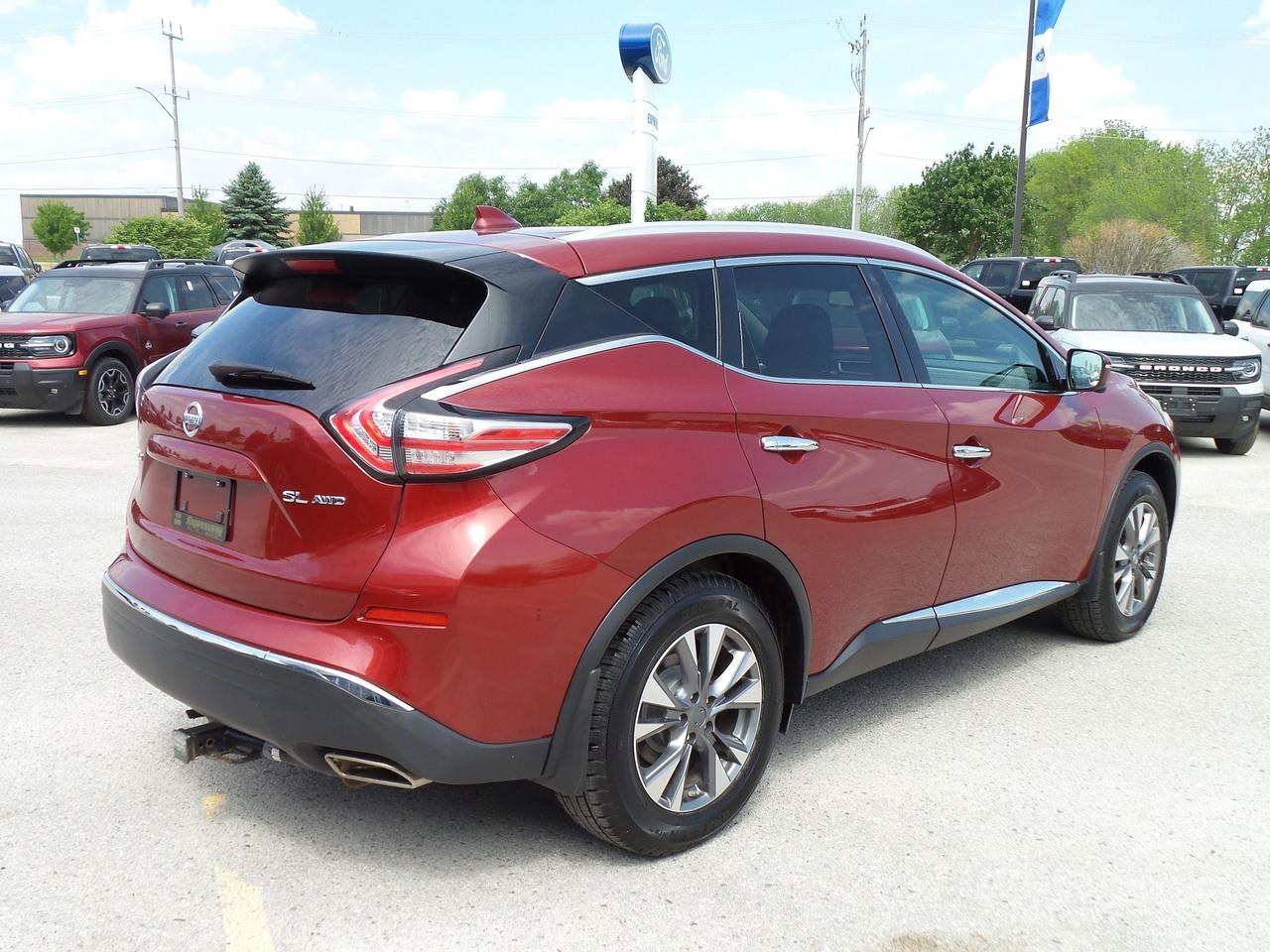 2017 Nissan Murano SL, AWD, LEATHER, ROOF, 18" RIMS, REAR CAMERA! Photo