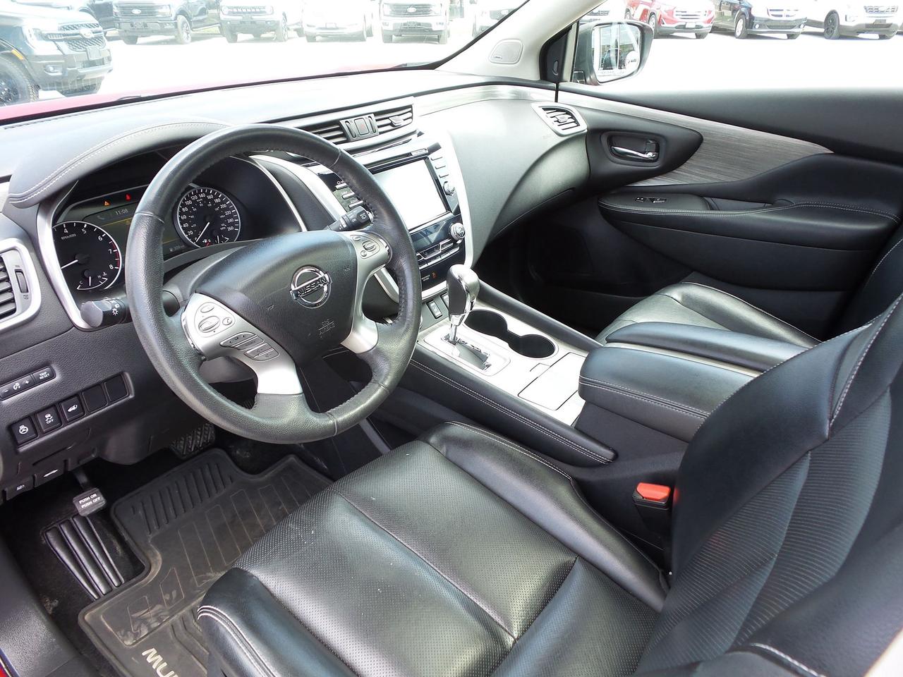 2017 Nissan Murano SL, AWD, LEATHER, ROOF, 18" RIMS, REAR CAMERA! Photo
