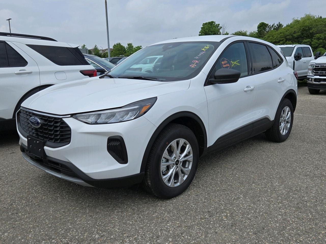 2025 Ford Escape ACTIVE, AWD, PREVIOUS DEMO! CLOTH, HEATED WHEEL! Photo0
