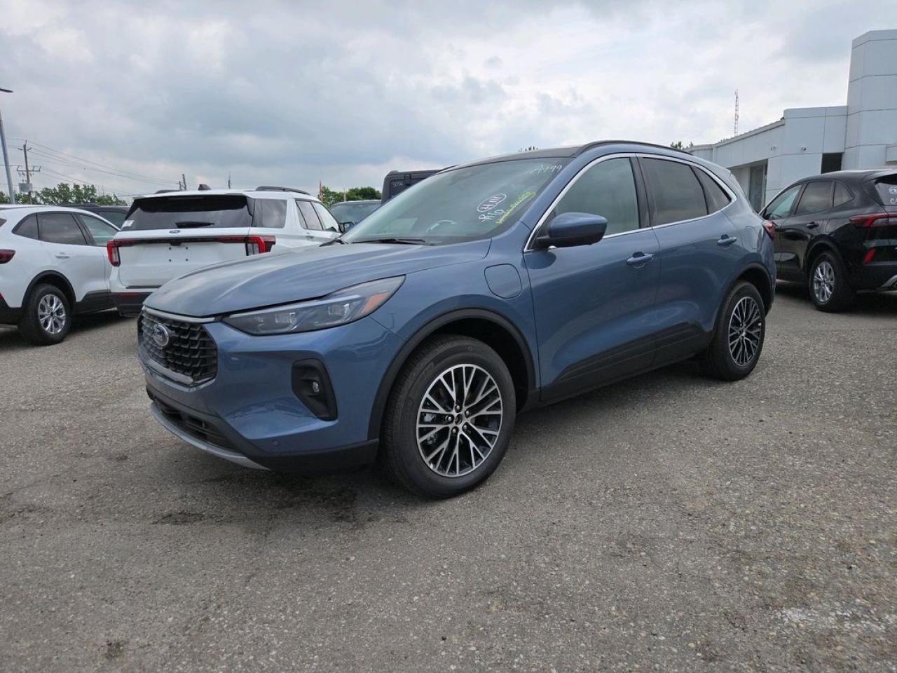 New 2025 Ford Escape PHEV for sale in New Hamburg, ON