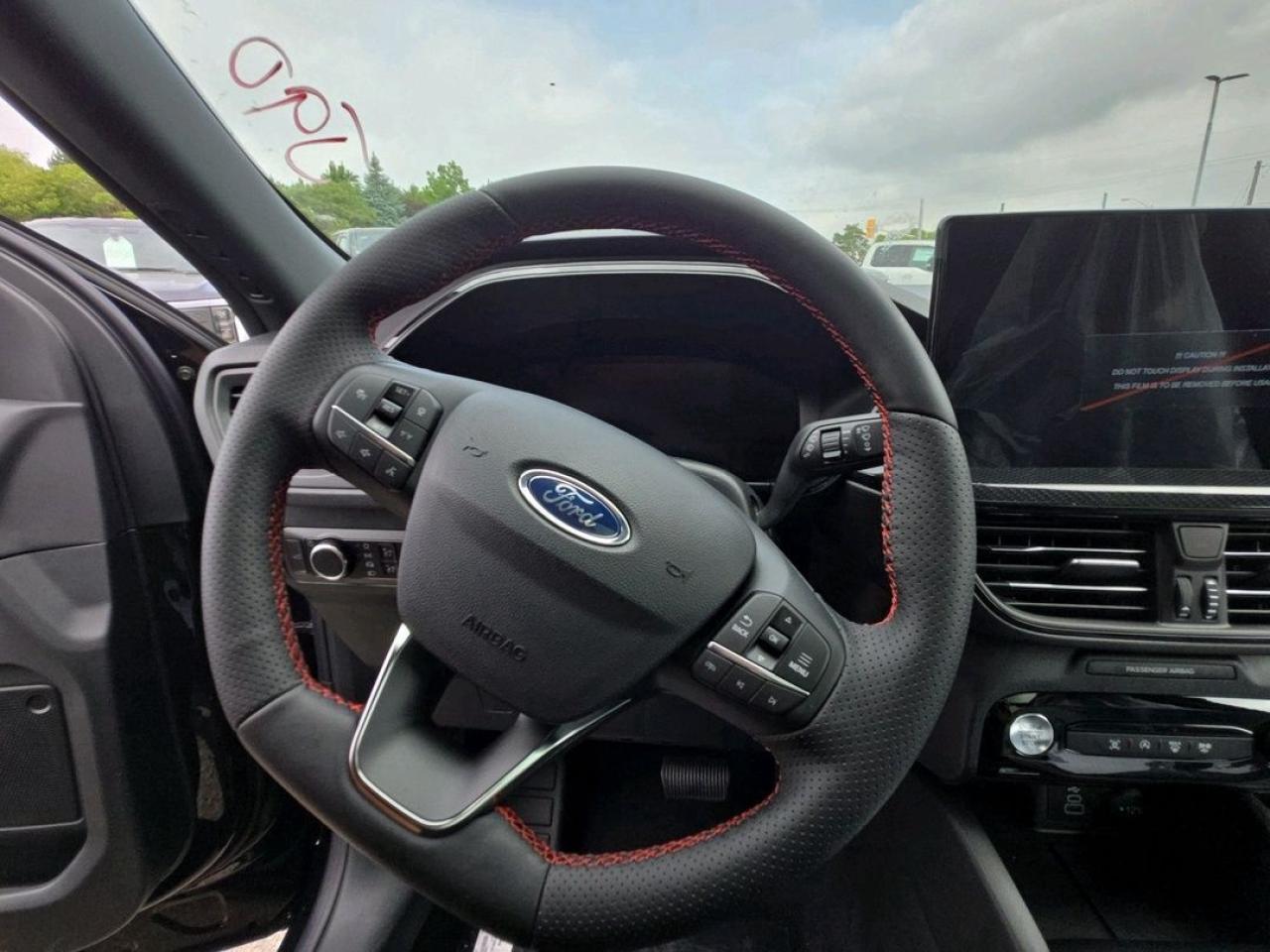 2025 Ford Escape ST-LINE, PANORAMIC ROOF, TECH PKG Photo